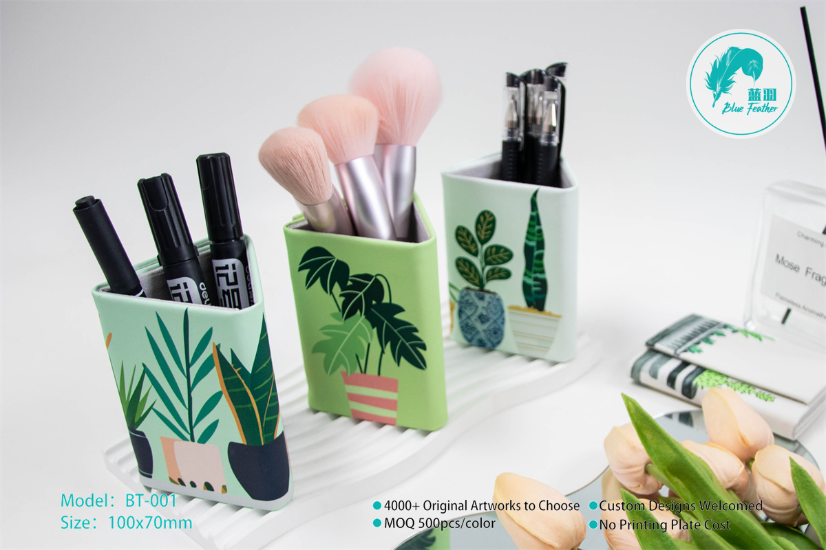 Modern Triangle  Pen and Glasses Box with Potted Plant Pattern for Office Use